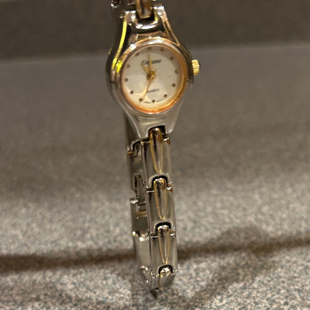 Chic EleganceTwo-Tone Women's Watch